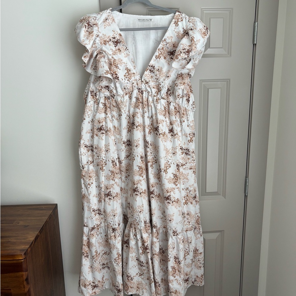 Abercrombie & Fitch Plus Floral Maxi Dress